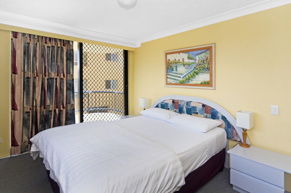 Pelican Sands Beach Resort Голд-Кост Экстерьер фото